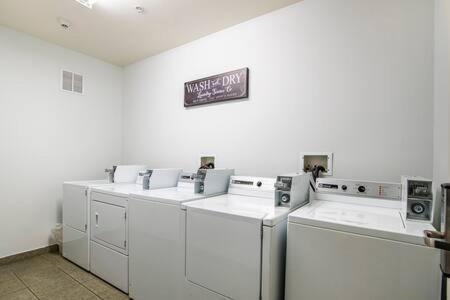 Vistas 201- Modern Sierra Vista 1Bd Great Location 아파트 외부 사진